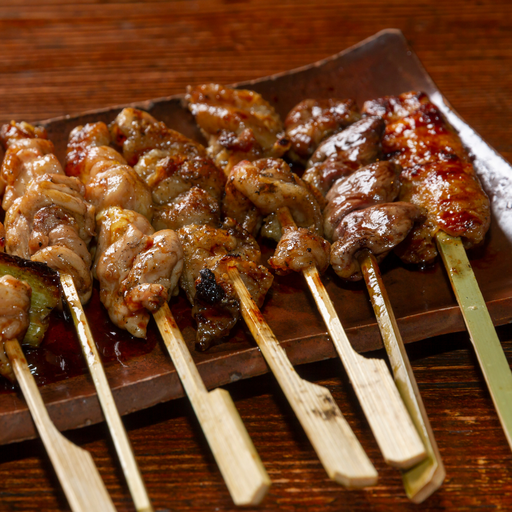 [002613] Mini Brochette Poulet Yakitori 30g Boite 50 Pieces
